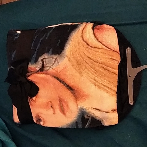 Star Wars Hooded towel wrap, great for the Bath, Pool, Beach or chilly nights - Picture 5 of 5